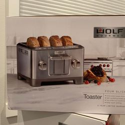 WOLF Toaster