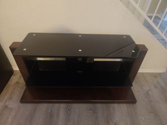 Wooden/Glass TV Stand