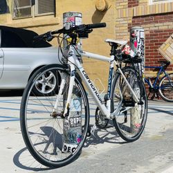 Cannondale CAAD8 Bike + Pump