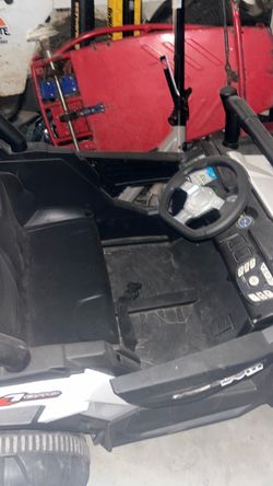 Polaris RZR Side-by-Side UTV