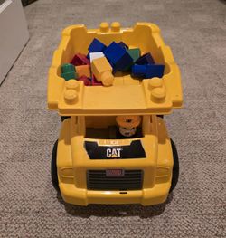 Mega Bloks CAT Toddler Blocks Dump Truck With 25+ Pieces