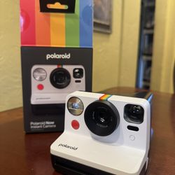 Polaroid Now Instant Camera