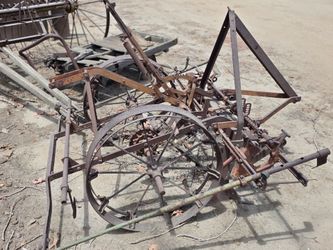 Antique Horse Drawn Farm Cultivator Plow Tool Equipment Yard Art