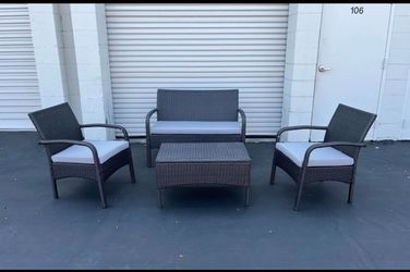 4-Piece Grey Patio Outdoor Conversation Set with Light Grey Cushions