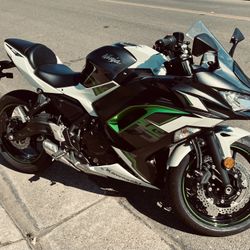 2022 Kawasaki Ninja 650