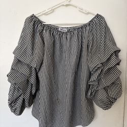 Black and White Puffy Sleeve Blouse