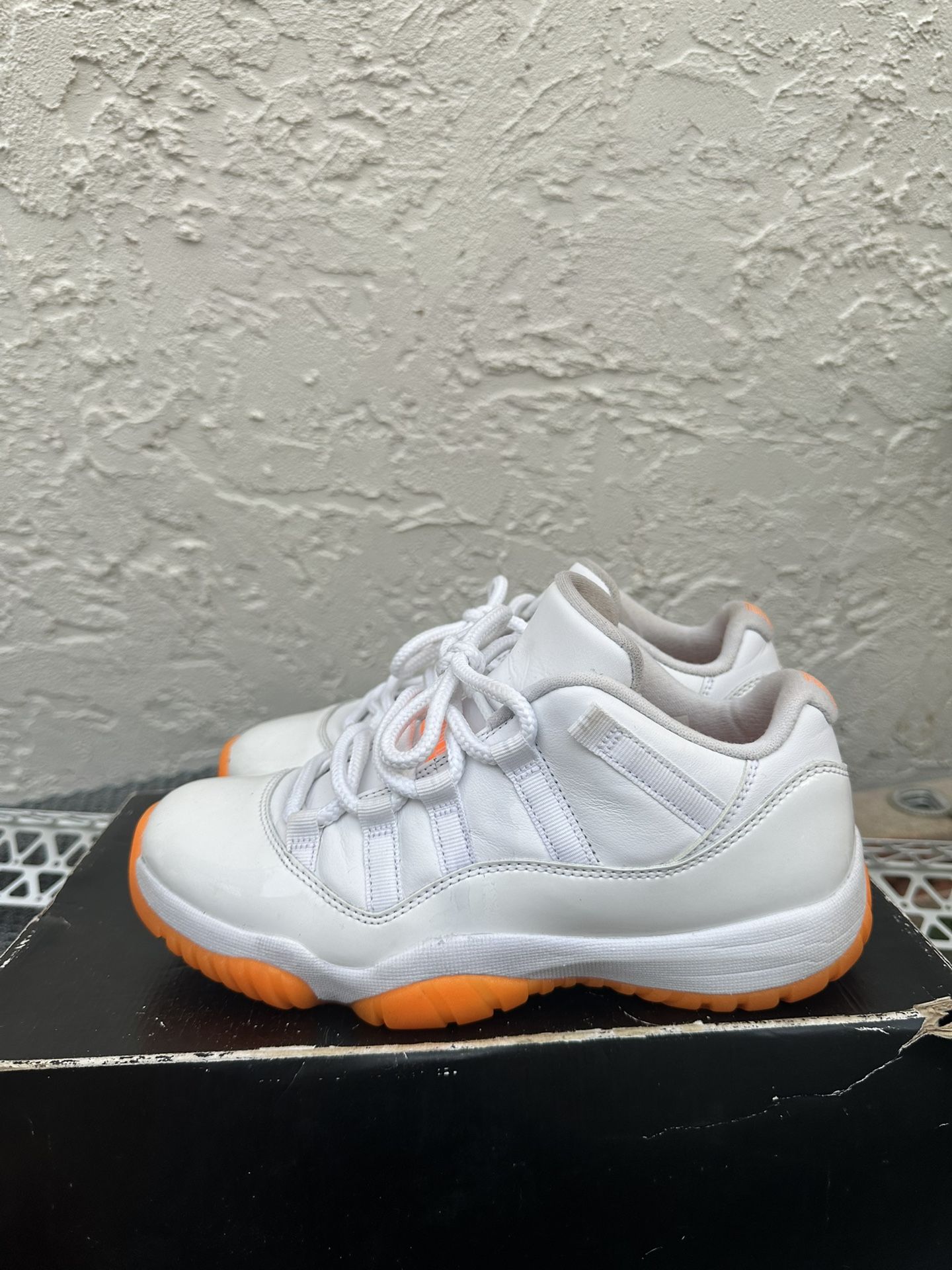 Size 7.5 Women’s / 6y kids - Jordan 11 Citrus Lows