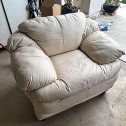 In good condition Real leather action chair