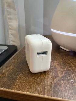 Original Apple 12W USB Power Adapter Fast Charger Block (USB-A)