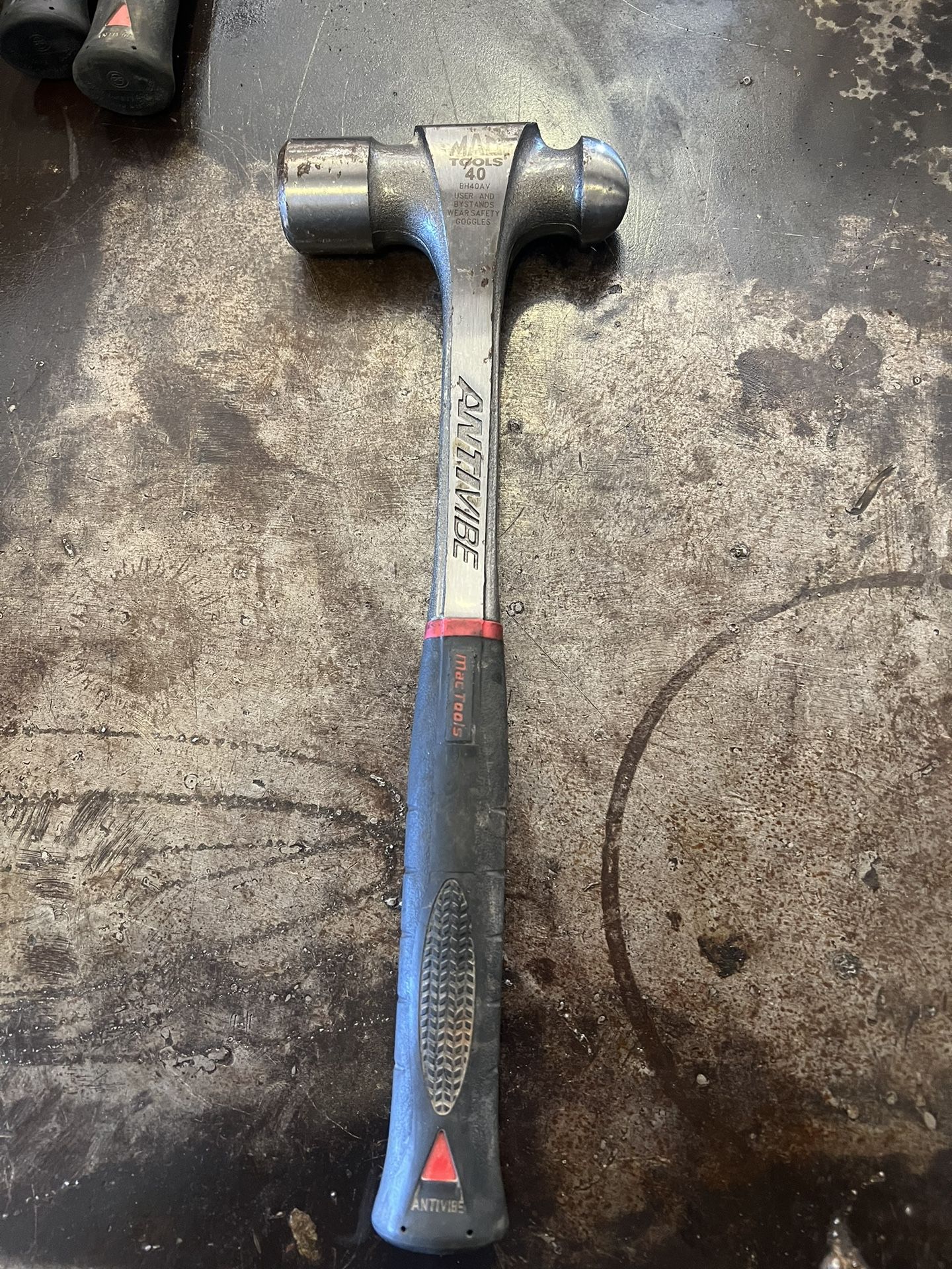 Mac Tools Anti Vibe® Ball Peen Hammer 32 oz.