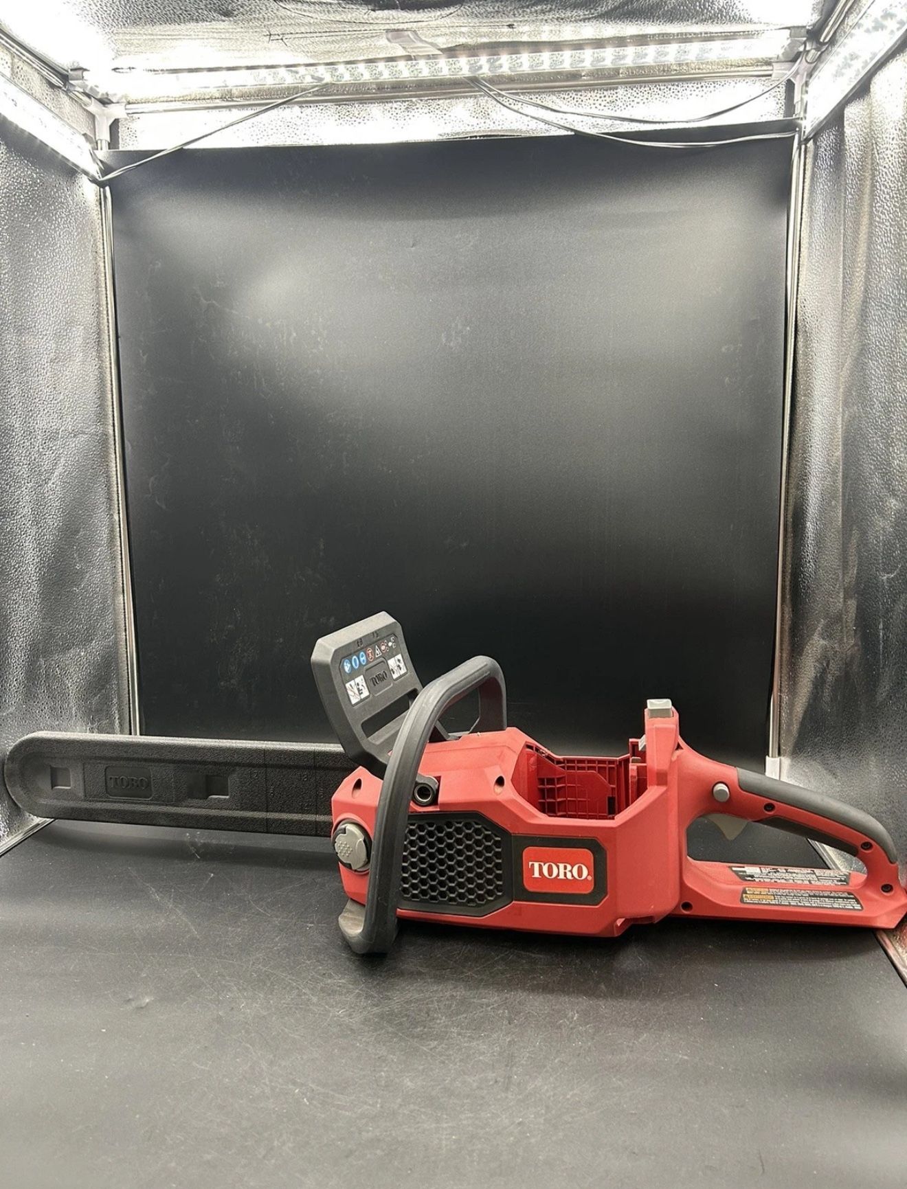 Toro Flex Force 60V Max 16"Lithium Ion Battery Electric Chainsaw changer and battery included 