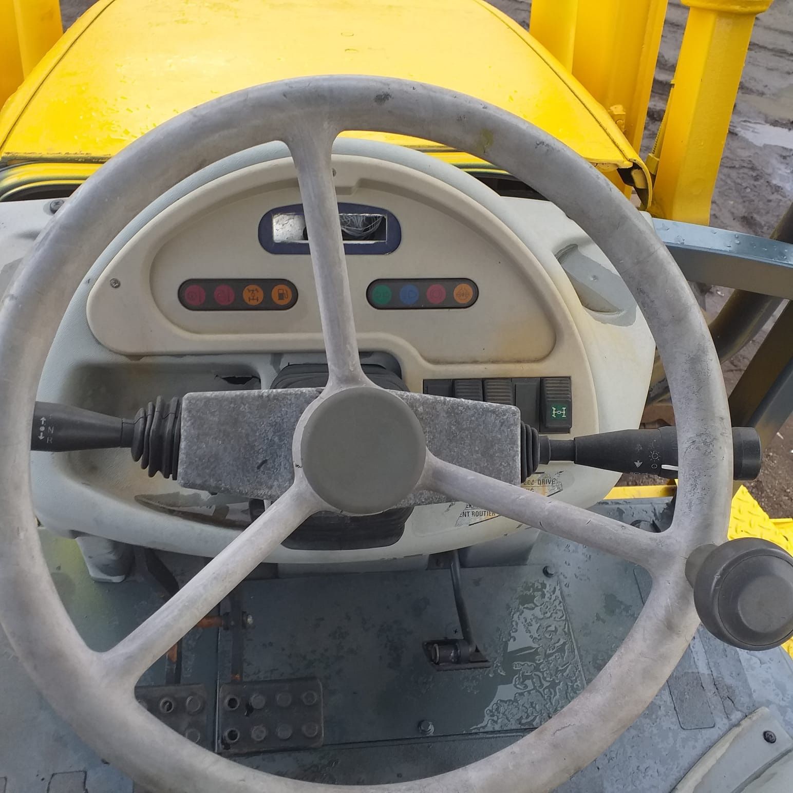 2009 Komatsu WB140-2N