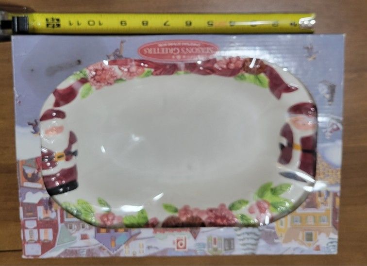 Publix Christmas Serving Bowl Oval with Santa & Mrs. Claus NIB