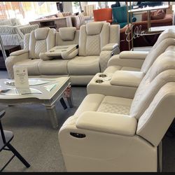 Boyington Black Power Reclining Sofa, Loveseat And Recliner
Ashley FurnitureFinancing and Delivery Options Available