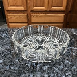 Vintage glass cafe open candy dish.  Size 7 inches wide.  Preowned very good condition.  No brand or markings.  Has been on display in a curio cabinet