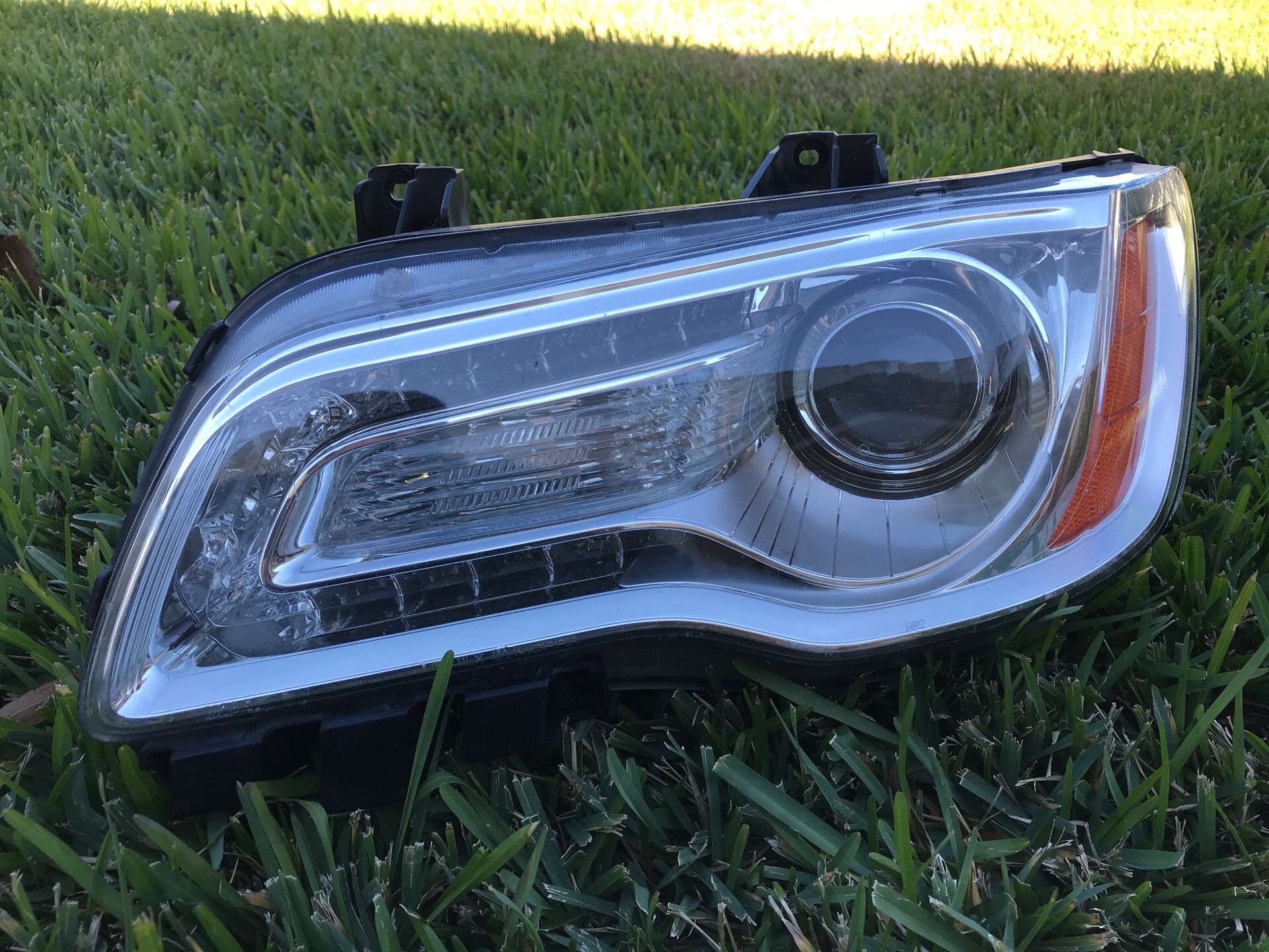 Chrysler 300 Headlight