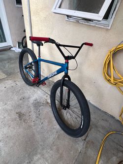 Throne bike