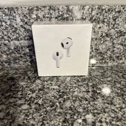 Gen 4 Apple Airpods 