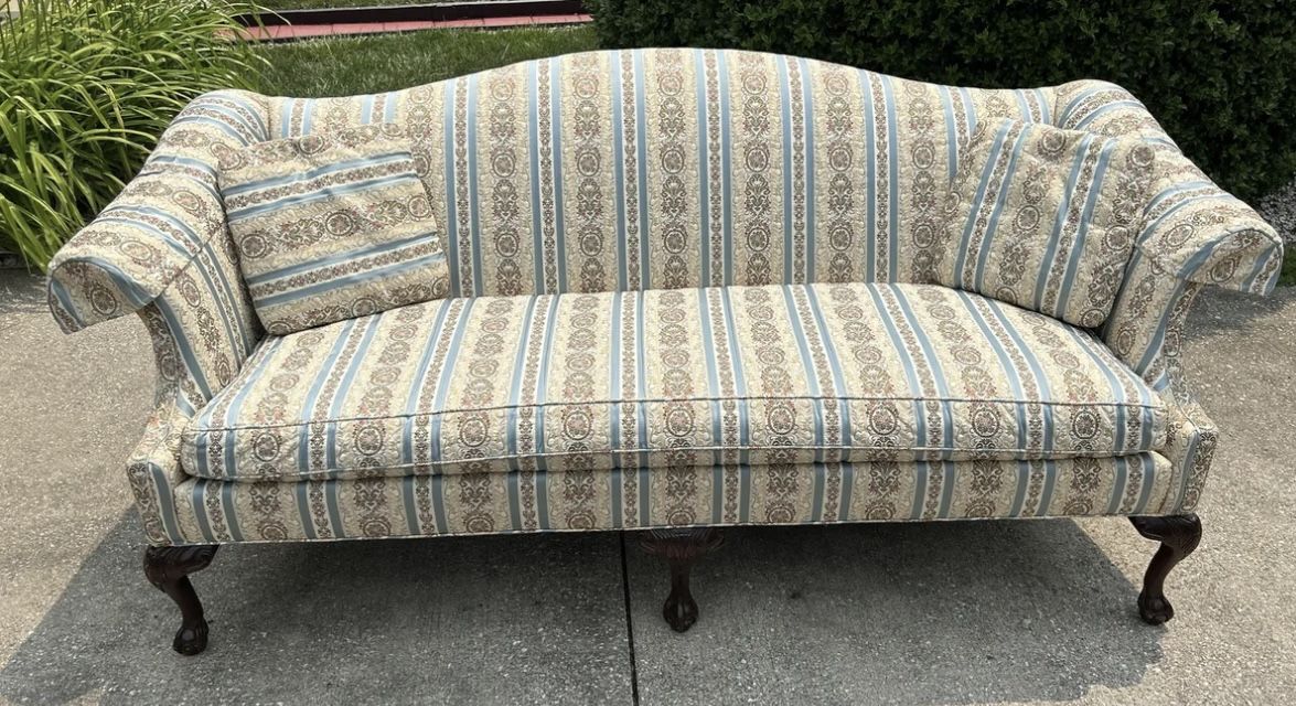 VTG.-1980S, Victorian Style 80 Inch Long Couch With Arm Covers,2 Matching Pillows(Hand, Carved Wood Legs