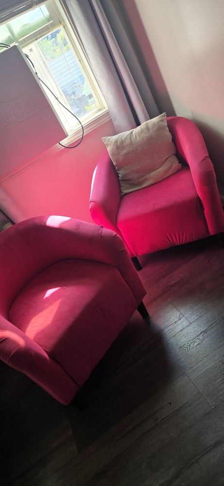Hot Pink Teenager Chairs