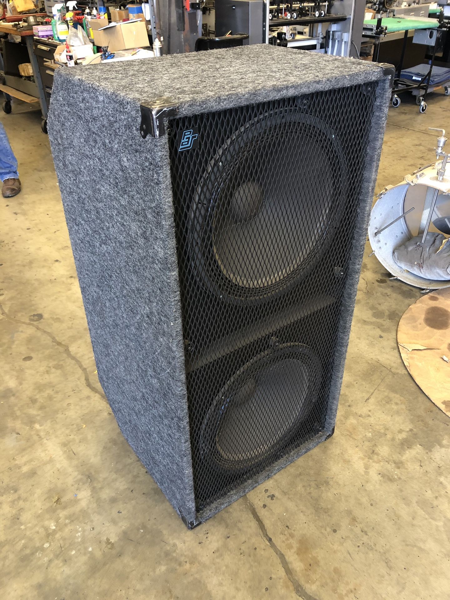 Base for guitar with 18” speakers from Professional Audio System