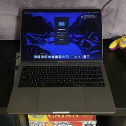2017 Core i5 MacBook Pro