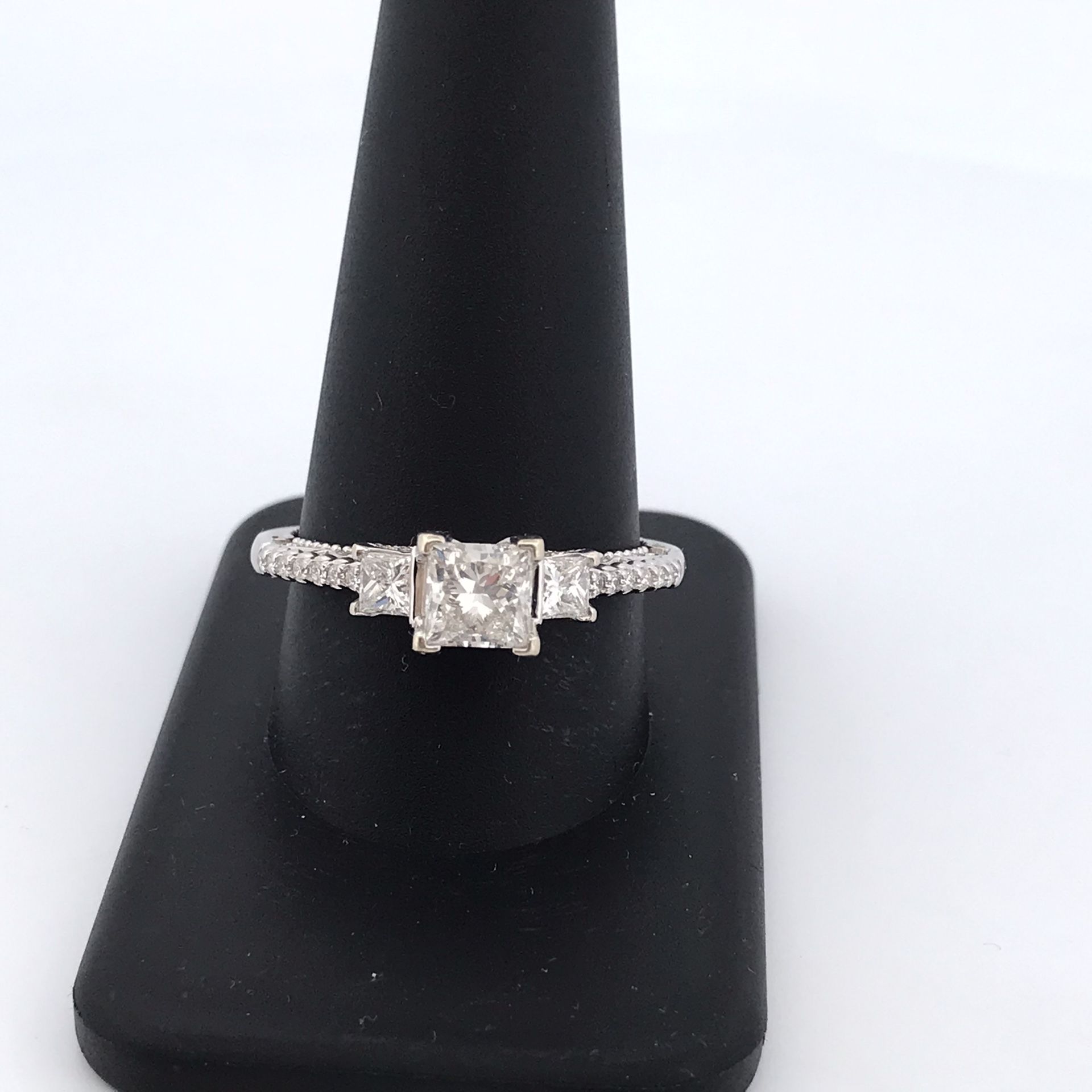 Verragio 14k Whit Gold Gia Certified Diamonds Ring Size 11