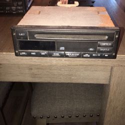 Ford cd player for a car