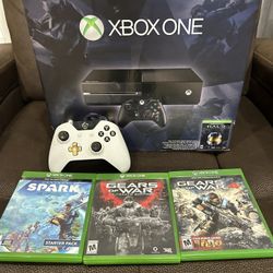 Xbox One Controller And 3 Games