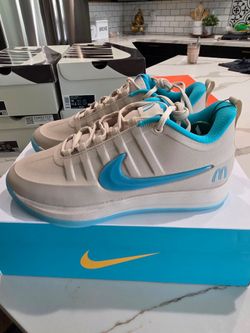 Book 2 Sedona McDonald's Size 10 Mens