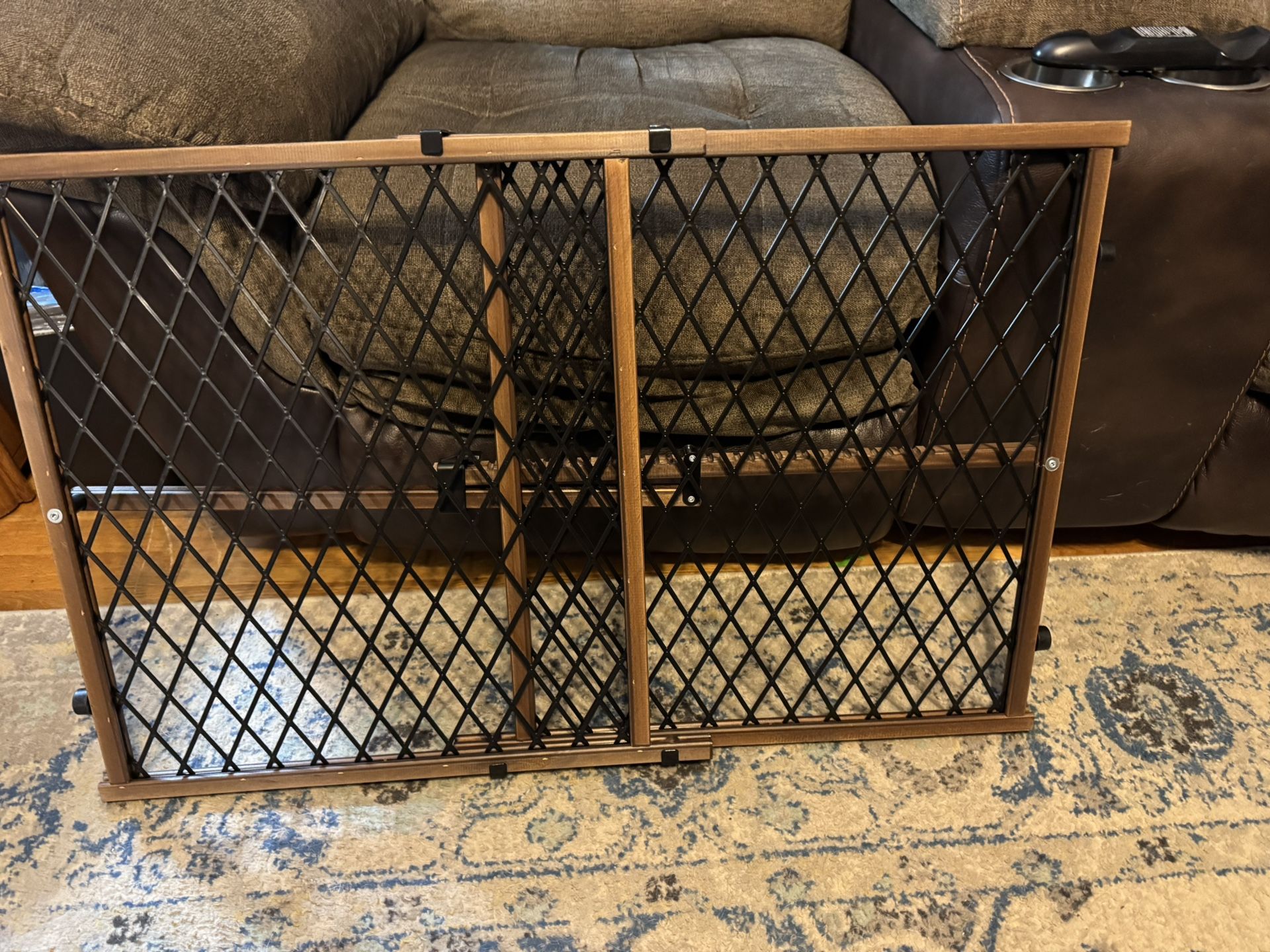 Evenflo Position and Lock Farmhouse Pressure Mount Gate 