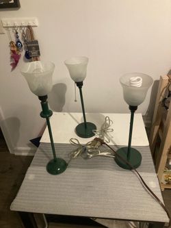 Cute Hunter green lamps 17” tall new