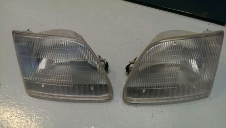 Ford expedition 2000 original head lights