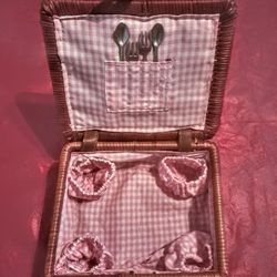 Miniature Doll Sized Wicker Picnic Basket 