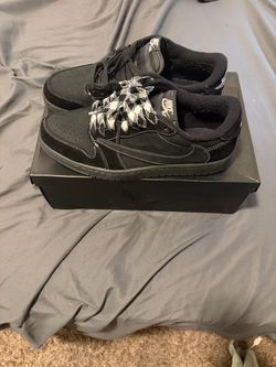 Travis Scott Black Phantoms