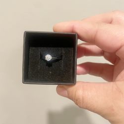 Moissanite Stud Ring - Silver / 0.5 CT /