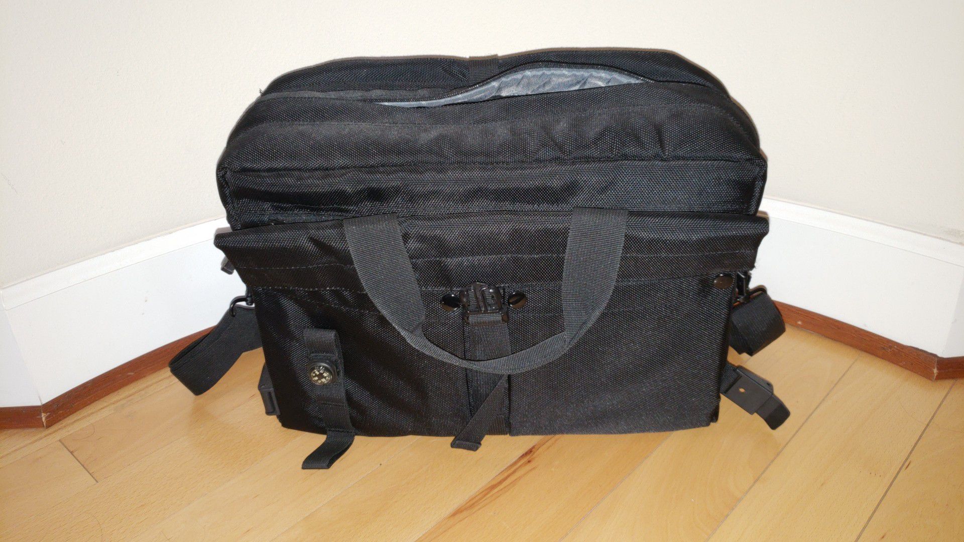 Naneu Pro Camera Bag