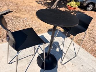 Black Bistro Bar Table with 2 Stools