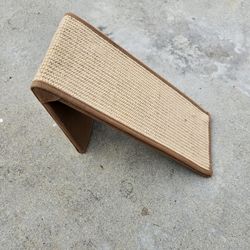 Cat Scratcher
