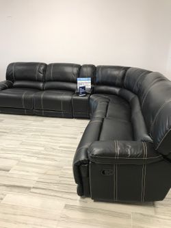 Modern New Venice reclining sectional sofa on sale $999. FREE SAME DAY DELIVERY