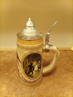 vintage 1985 Budweiser Lidded Beer Stein from the limited edition "History of Brewing" Series E