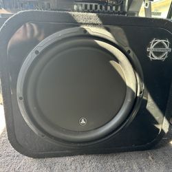 JL Audio 12” W3-v2 & 800w Crunch Amp