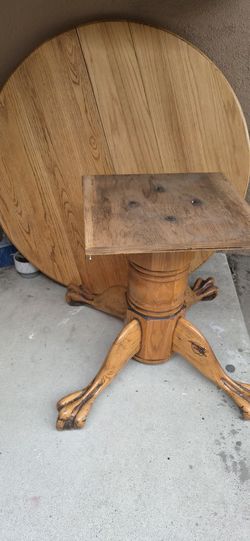 Free Wooden Round table for free.
