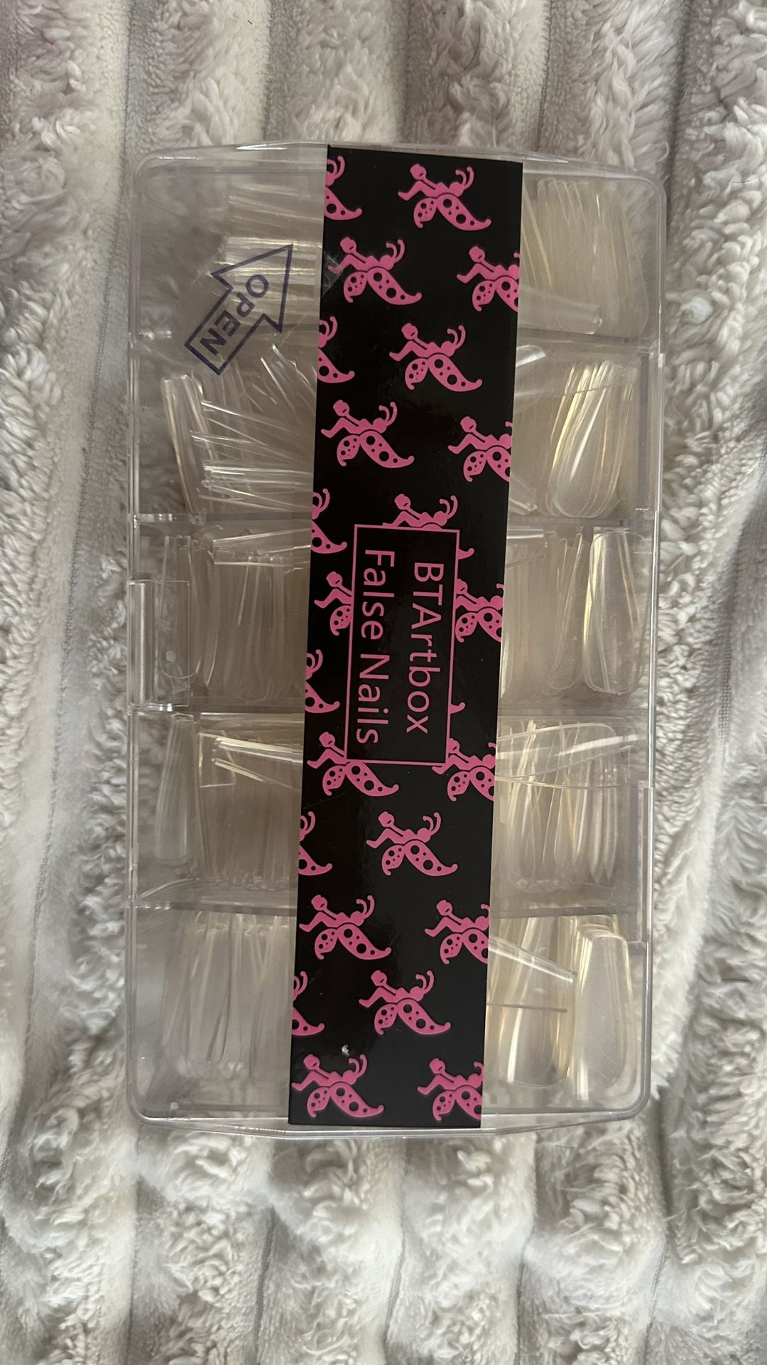Acrylic nails
