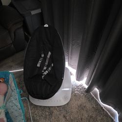 4Moms Mamaroo Multi-motion Swing Smart Connectivity 