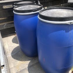 Plastic Barrel With Seal Need Clean
