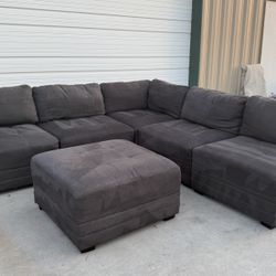 6 PIECE MODULAR SECTIONAL WITH OTTOMAN 