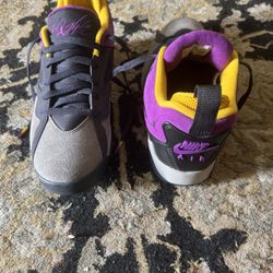 Nike Air Flight Size 9.5