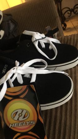 Heelys youth size 3