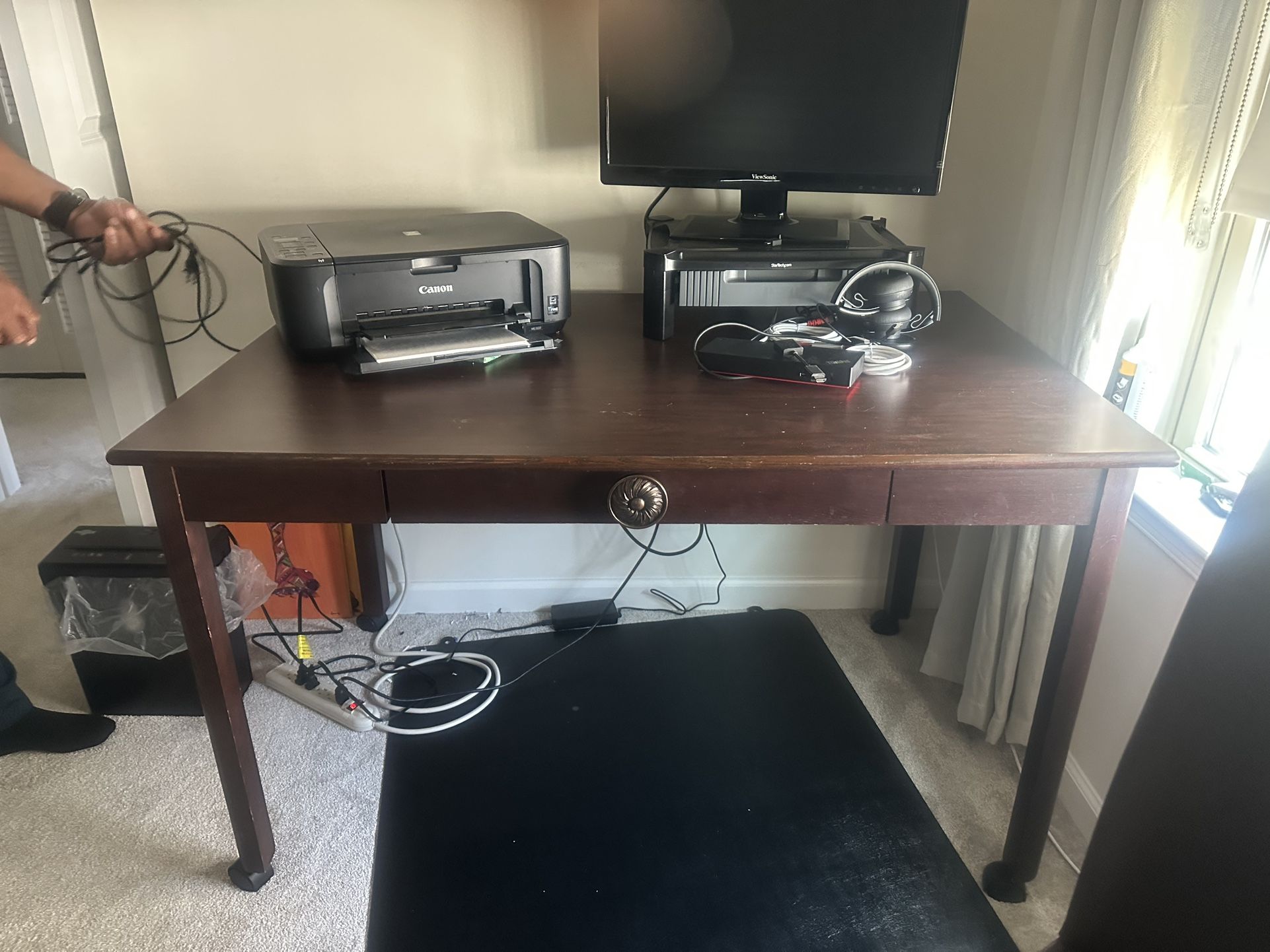 Hotel Style Table Desk And Chair